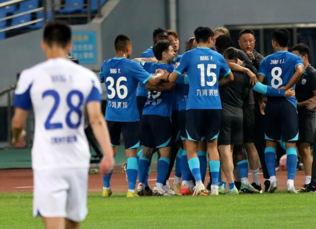 1733298416272006308.jpg #(体育)(1)足球——中超:沧州雄狮平武汉三镇XxjpseC007213_20240712_PEPFN0A001.jpg