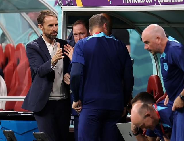 1670191401307071986.jpg 57647564765675.jpg